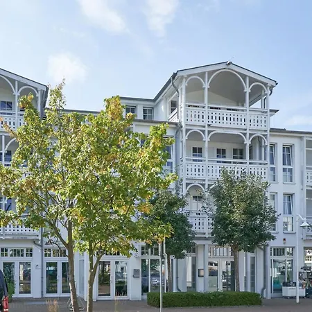 Geschmackvoll Eingerichtete Mit Balkon In 아파트 Sellin (Rugen)