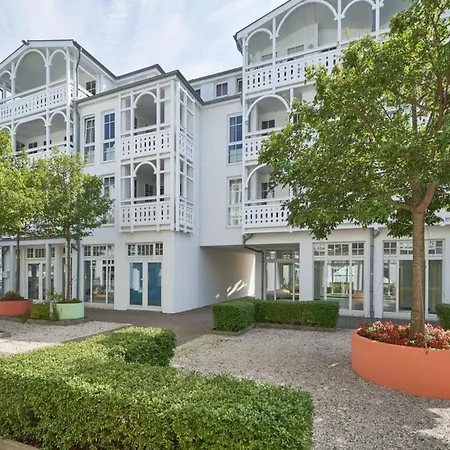 Geschmackvoll Eingerichtete Mit Balkon In * Sellin (Rugen)